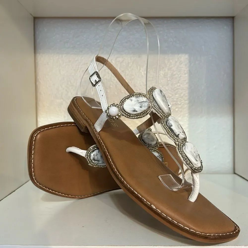Chico’s White Beaded Thong Sandals Slingback Flat Sandals Size 7M Resortwear